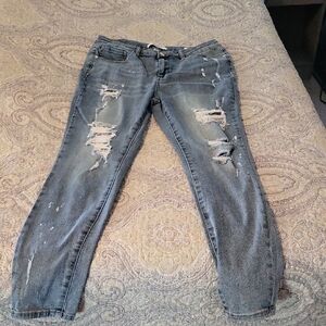 Trendy Distressed Women's Skinny Jeans